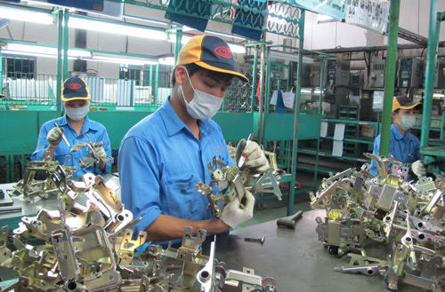 Điều kiện chuyển từ lao động phổ thông sang lao động kỹ thuật bậc trung tại Đài Loan