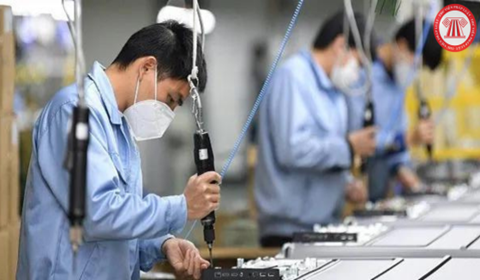 Lao động nhập cư chuyển sang kỹ thuật bậc trung tại Đài Loan cần đóng lương hưu theo chế độ cũ hàng tháng